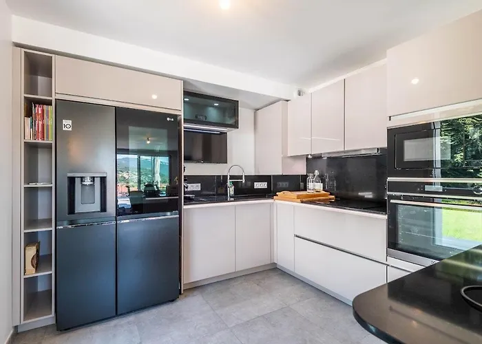 Le Bateau Dolce * 艾克斯莱班